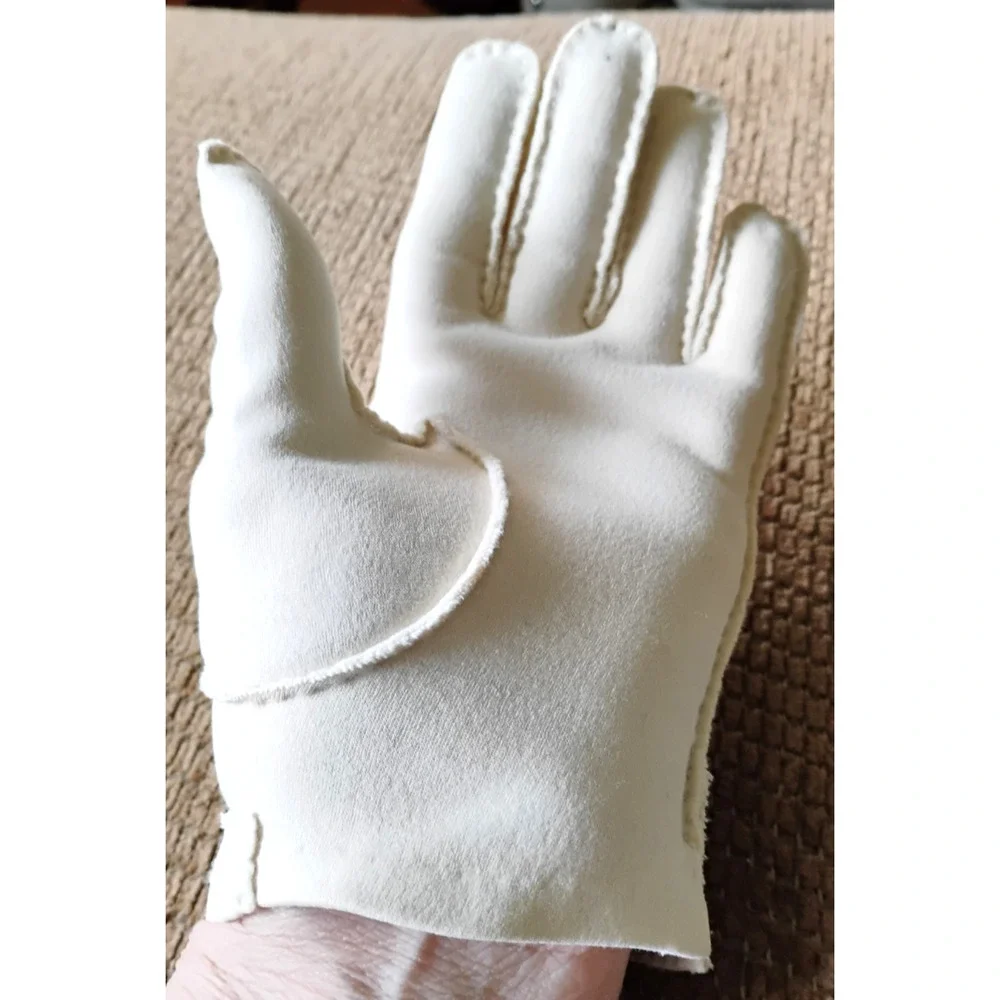 Vintage Handmade Classic Cotton Wrist Gloves Cream Small Pearlcore Rockabilly